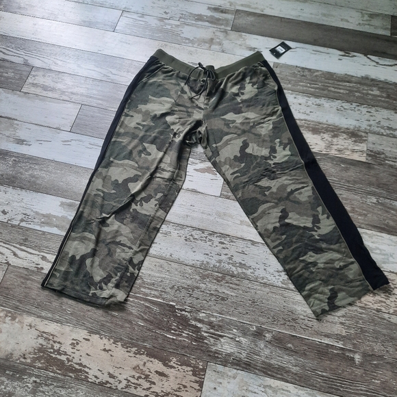 Olive camo joggers - Picture 7 of 7